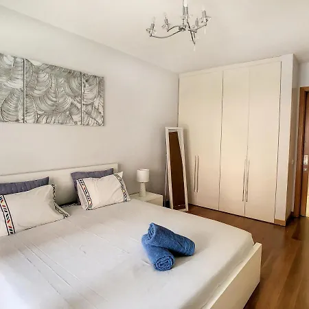 Samya By Lovelystay * Funchal (Madeira)