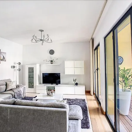 Samya By Lovelystay *